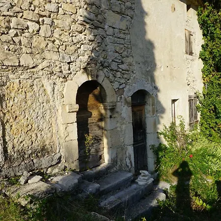 Bed & Breakfast Le Hameau Des Liesses Châteauneuf-Miravail
