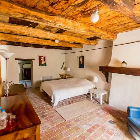 Bed & Breakfast Le Hameau Des Liesses Châteauneuf-Miravail